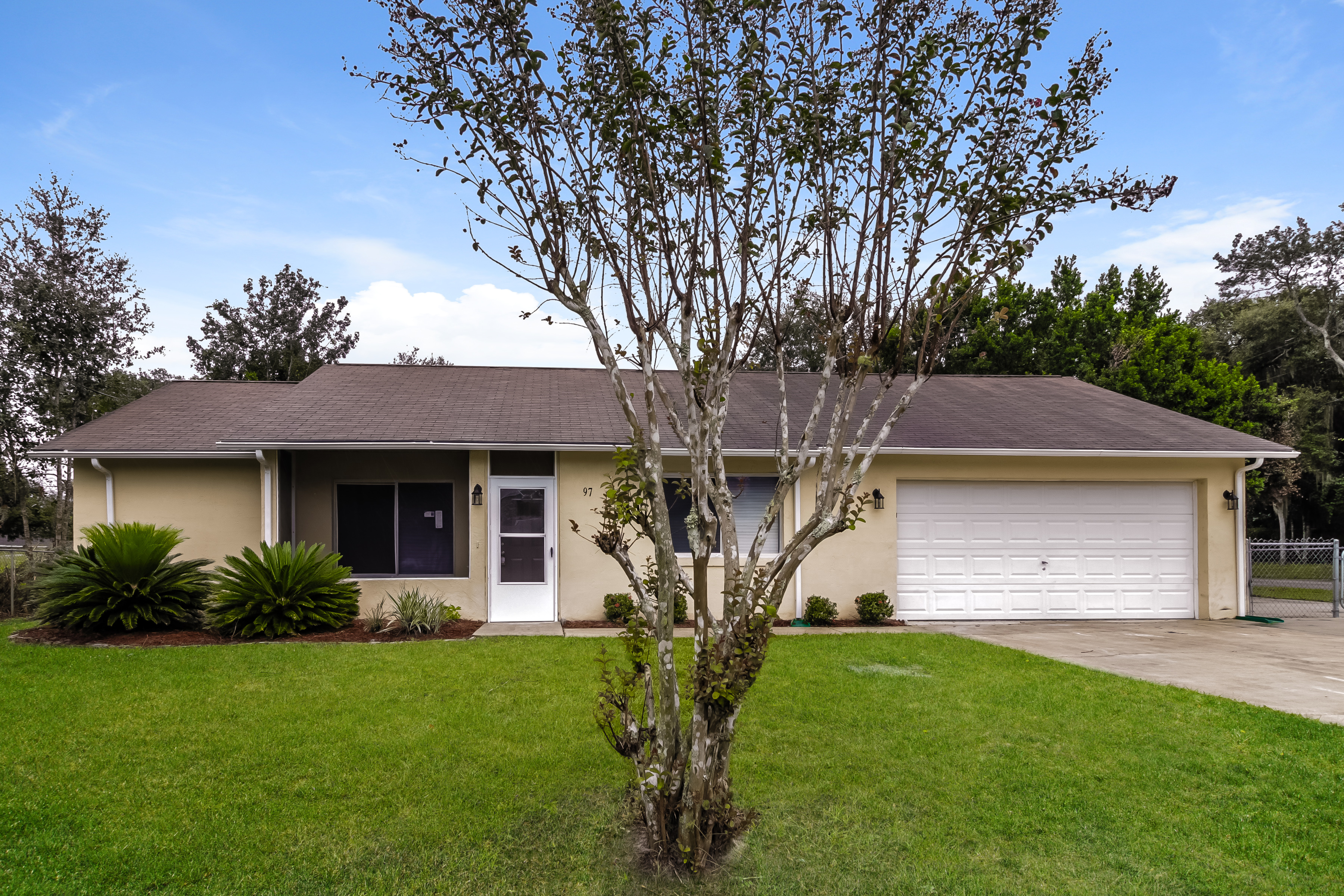 97 Champlain Dr Deltona, FL 32725